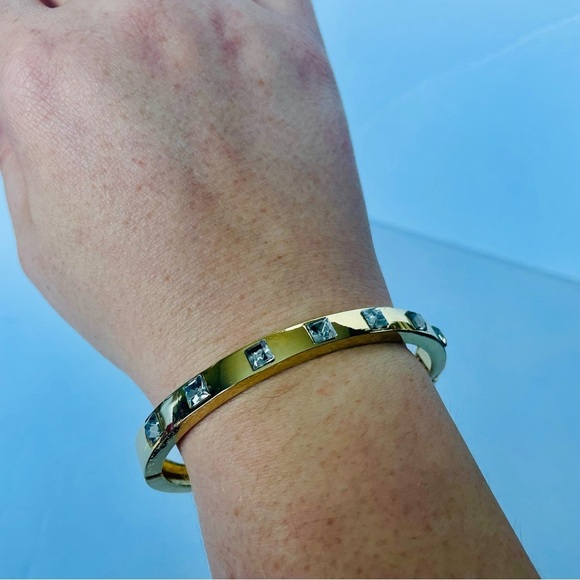 Gold and CZ Hinge Bangle - Picture 4 of 5